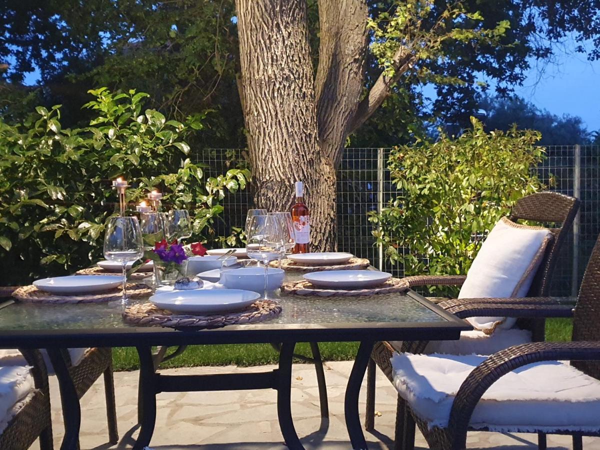 Вилла Dioni Luxury House Nea Iraklitsa Экстерьер фото