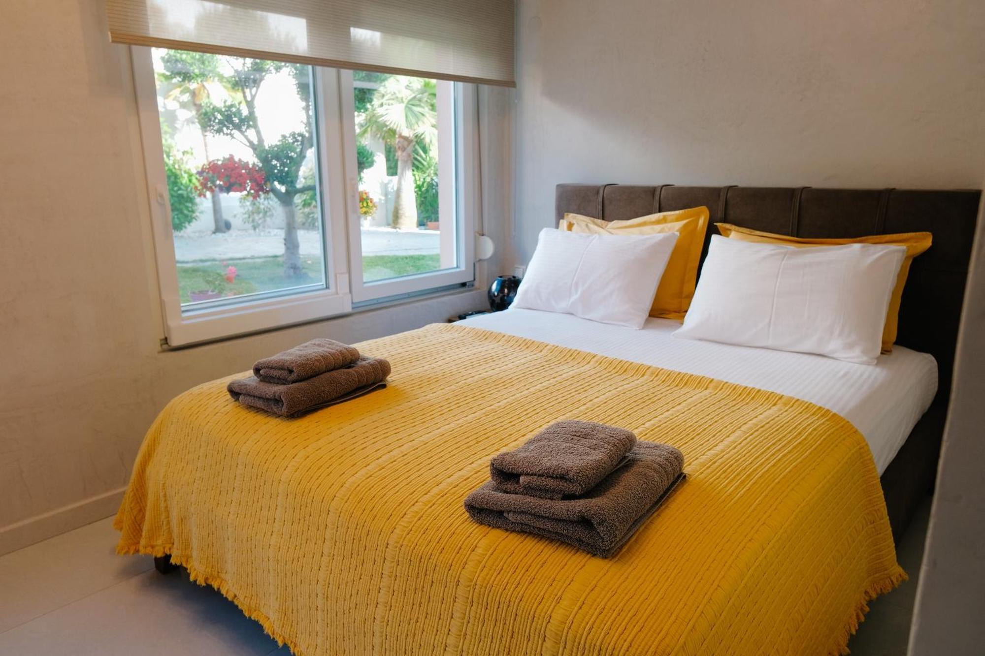 Вилла Dioni Luxury House Nea Iraklitsa Экстерьер фото